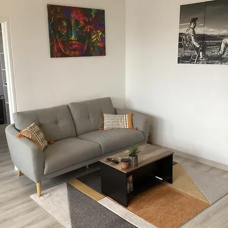 Le Parterre アパート ポンタ・ムソン